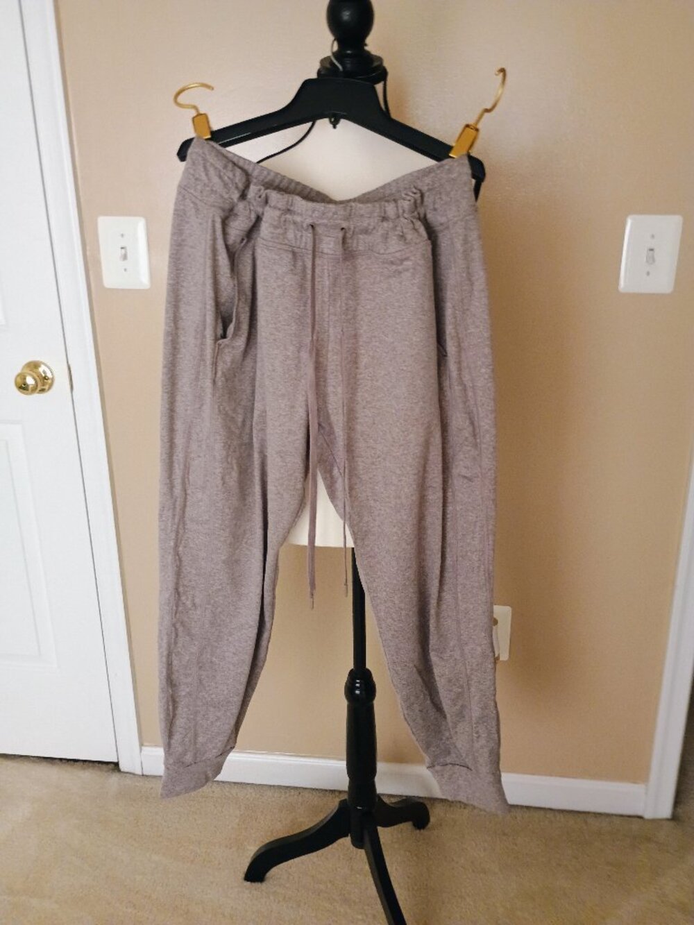 QVC-SUSAN GRAVER SPORT-JOGGER-ANTIQUE BROWN-SIZE XL-VERY SOFT & COMFORTABLE